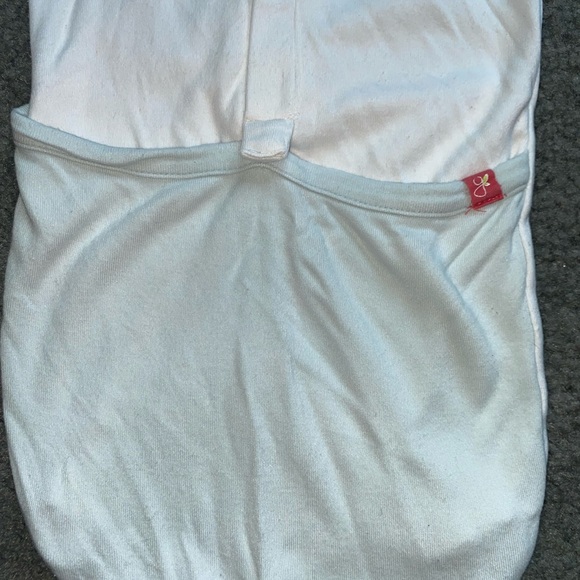 Goumi Sleeper - Picture 3 of 6